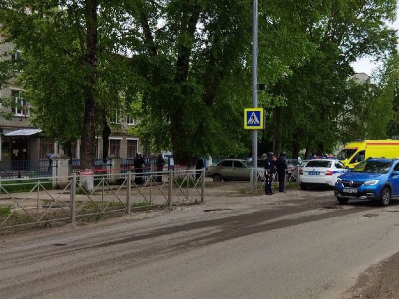 Брянская полиция разыскивает «шутника», сорвавшего экзамен в школе №39 звонком о бомбе
