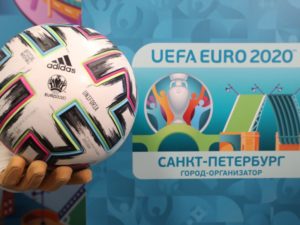 Иностранные фанаты смогут приехать в Россию на ЕВРО-2020 без виз