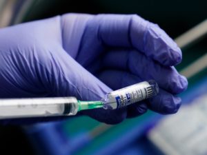 Темп вакцинации от коронавируса в Брянской области упал ниже 1,3 тыс. человек в день