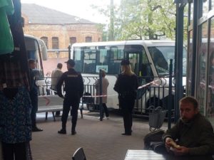 На автовокзале Брянска сапёры проверяли «заминированный» автобус