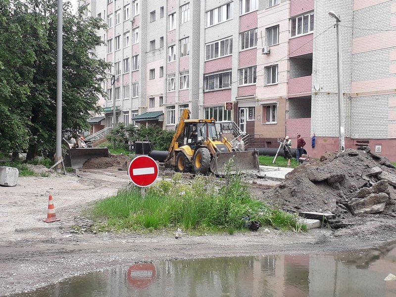В Брянске строят ливневую канализацию по переулку Металлистов