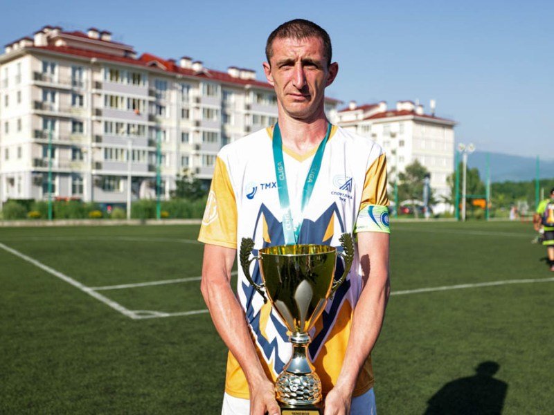 Футболисты БМЗ выиграли кубок корпоративной лиги в Сочи