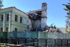 В Брянске сносят старый корпус детской больницы №1