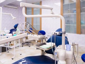 В Брянской области запретили оказывать плановую стоматологическую помощь