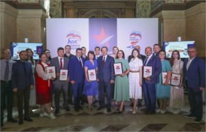 Федеральных победителей «Диктанта Победы-2021» отметили дипломами в Историческом музее в Москве