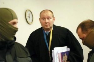 Украинские игры в «антикоррупцию»: зачем Зеленскому понадобилось похищение судьи Чауса
