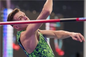 Илья Иванюк занял только пятое место на турнире прыгунов в Чехии
