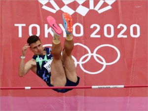 Илья Иванюк остался только девятым в олимпийском финале в прыжках в высоту