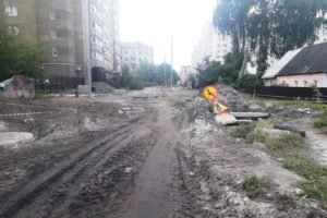 Строительство ливнёвки в Бежице «продирается» сквозь переулок Металлистов