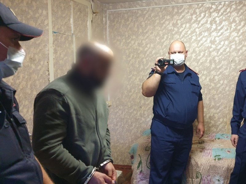 Дагестанский «охотник за головами» и безутешный отец-заказчик отправились из Брянска в колонию строгого режима суммарно на 35 лет
