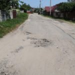 В селе Супонево под Брянском на два года «завис» ремонт разбитой дороги