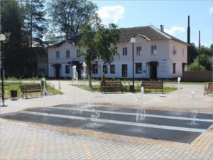 В Жуковке состоялся пробный запуск фонтана в новом сквере