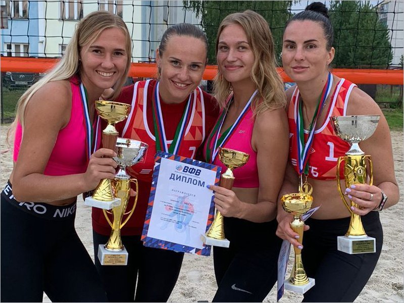 Пляжный волейбол: брянские спортсмены завоевали три медали в общем зачёте чемпионата ЦФО