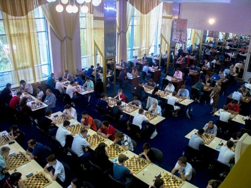 Дмитрий Андрейкин стал победителем всероссийского шахматного турнира в Брянске