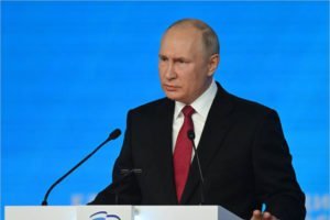 Путин внёс свои предложения в народную программу «ЕР», в неё включены инициативы от жителей и экспертов из всех регионов