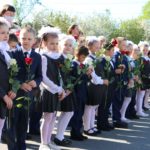 В Брянской области День знаний отметили более 12 тыс. первоклассников и 5,5 тыс. выпускников