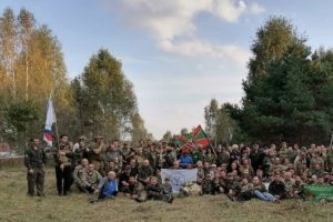 Поисковики брянской «Дружбы» ищут павших советских солдат в Смоленской области