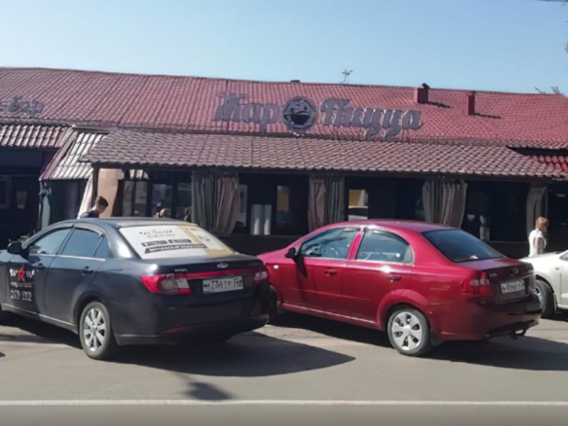 Подробности трагедии около брянского кафе «Жар-пицца» узнаются пока только из соцсетей