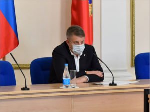 Брянские СМИ: губернатор Александр Богомаз находится на ковидной самоизоляции