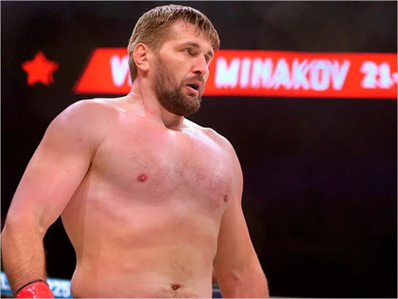 Виталий Минаков назвал бредом отказ Украины принимать россиян на чемпионате Европы по MMA
