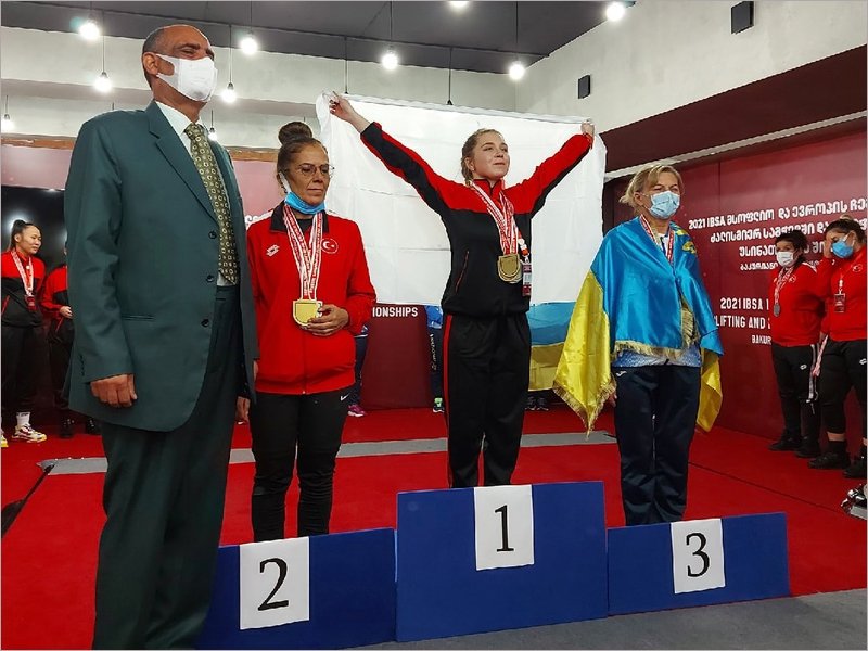 Брянская незрячая спортсменка стала многократной чемпионкой мира по пауэрлифтингу