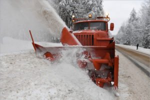 Федеральные трассы в Брянской и соседних областях зимой будут убирать более 300 дорожных машин