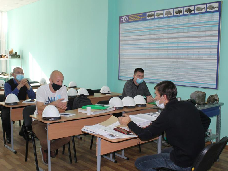 В учебном центре БАЗа прошли обучение специалисты дочерних обществ Концерна «Алмаз-Антей»