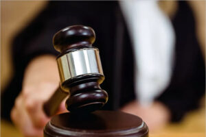 Суд в Брянской области «выписал» злостной алиментщице 10 месяцев колонии