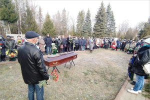 Поэт Владимир Сорочкин похоронен на Центральном кладбище Брянска