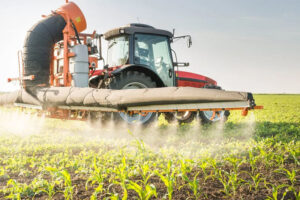 Брянский агрохолдинг «Добронравов Агро» пожурили за вольное обращение с пестицидами
