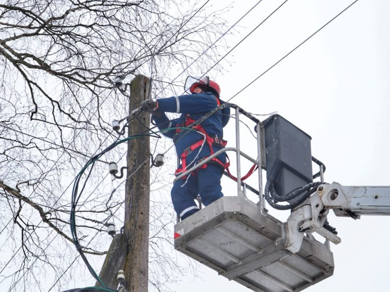 Электроснабжение в шести районах Брянской области восстановлено — МЧС