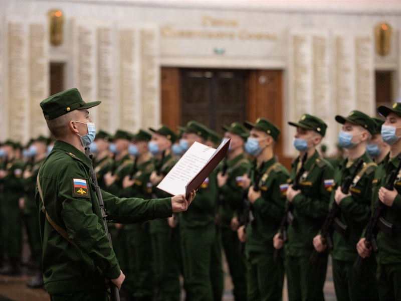 Брянские новобранцы Преображенского полка приняли военную присягу в Музее Победы