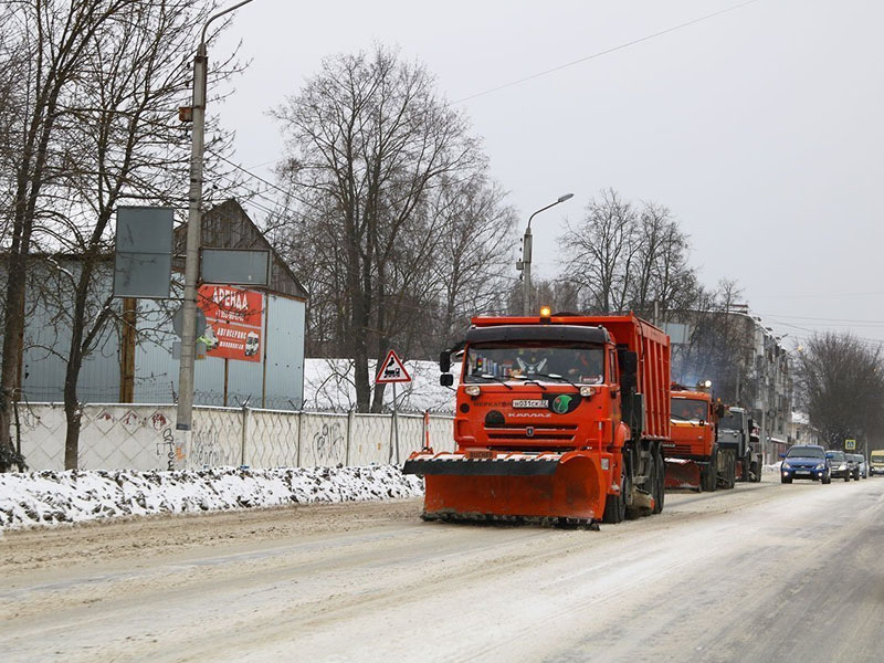 Власти Брянска под первый снег отчитались о готовности к зиме