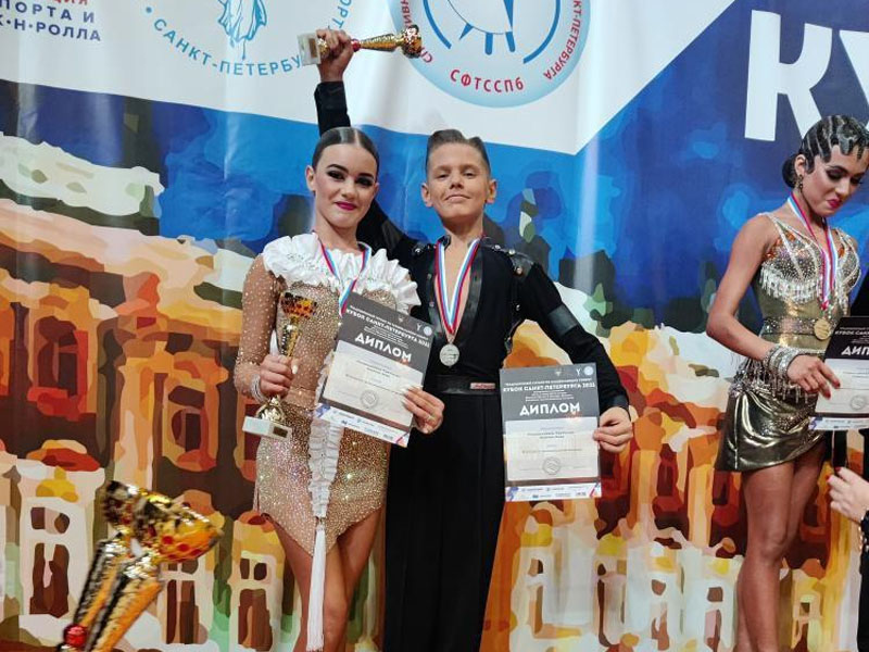 Брянская танцевальная пара из «Фантазии» взяла «Серебряный кубок Санкт-Петербурга-2021»