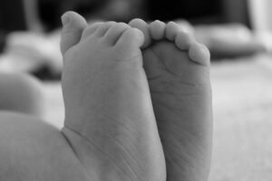 Брянская горе-мать, умышленно сломавшая ногу новорожденному сыну, получила 2,7 года колонии