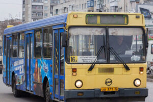 В Брянске c 24 декабря запустили дополнительный рейс автобуса № 16А. Пока до Снежетьской