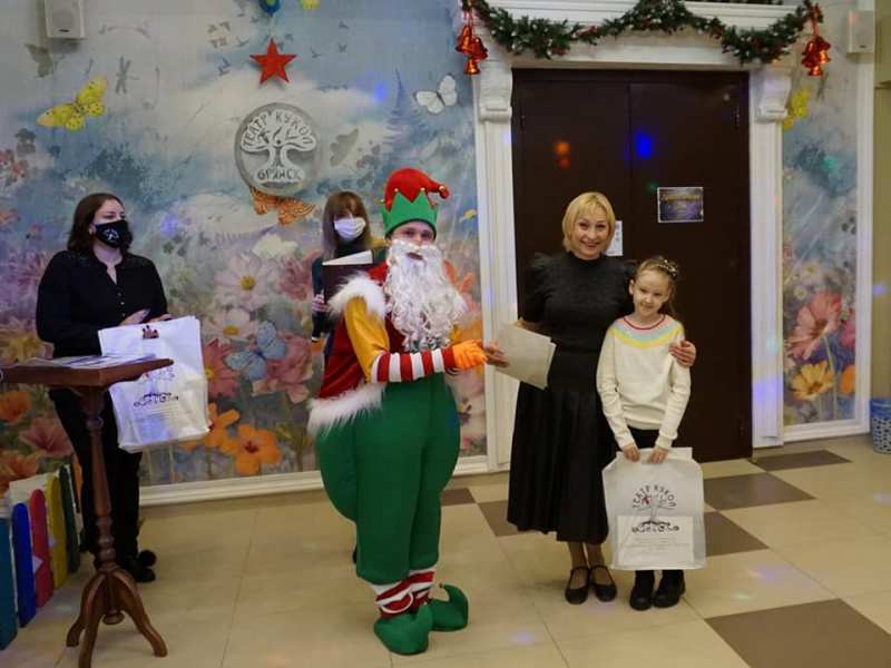 В брянском театре кукол открылся «Волшебный мир театра»