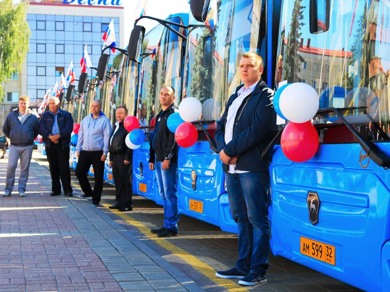 Брянским «синим автобусам» не хватает 100 водителей — Чубчиков