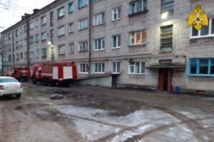 Пожар в общежитии в Новозыбкове: обогреватель-тепловентилятор убил семью