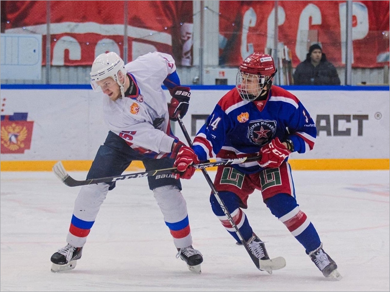 Хоккейный «Брянск» обменялся победами в Новомосковске и встречает Новый год на шестом месте