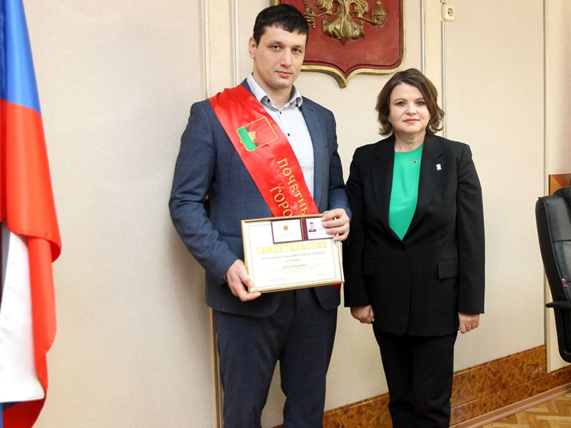 Самбист Артем Осипенко стал самым молодым Почётным гражданином Брянска