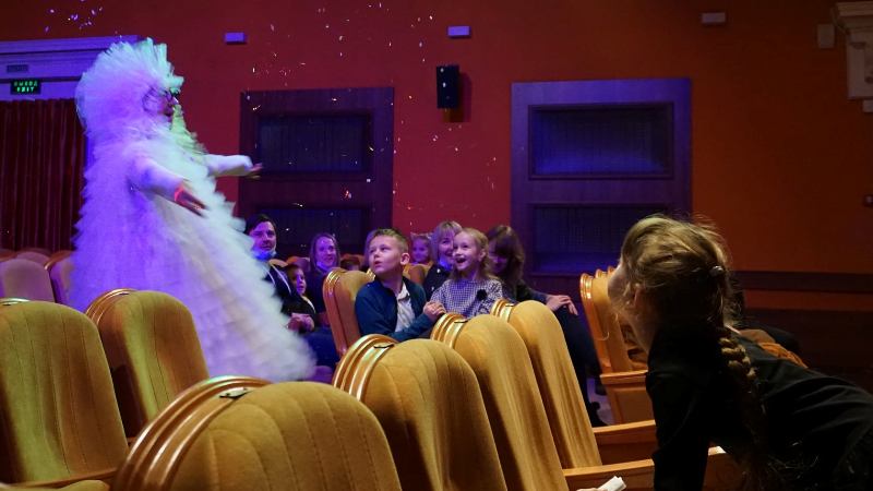 В Брянском театре кукол Новый год празднуют двадцать дней