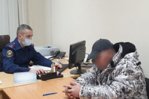 В Брянске следователи допросили стрелка, устроившего кровавые разборки в Рогнедино. Тот вину признал