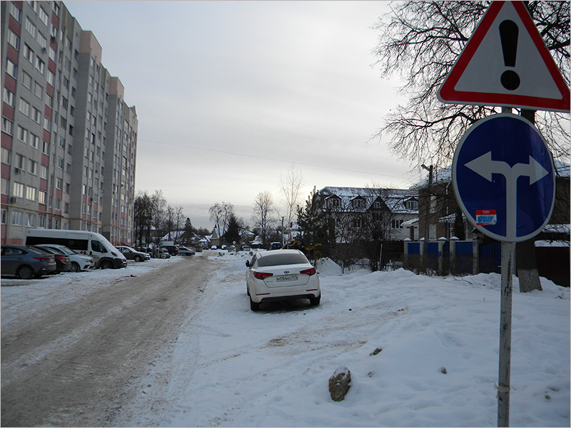 Впервые за пять лет в Брянске исчезла «вечная лужа» перед домом по Медведева, 56