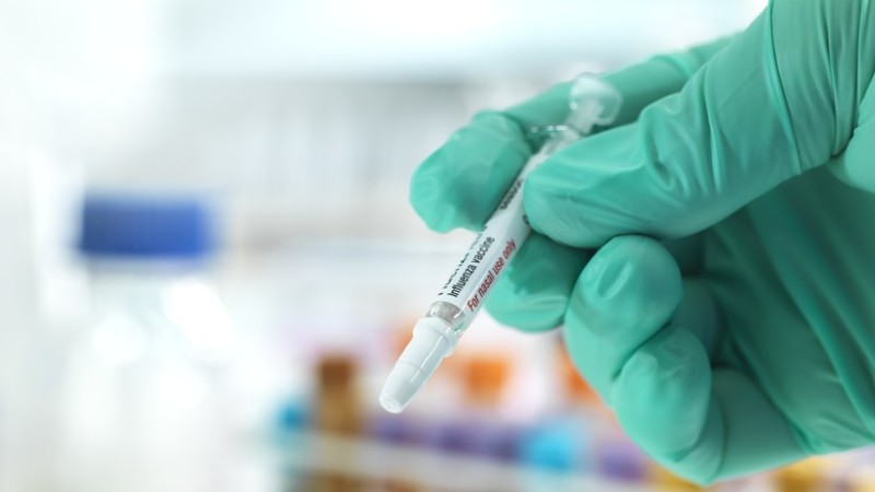 Минздрав России зарегистрировал первую в мире назальную вакцину от COVID-19