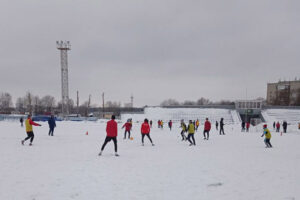 Городской турнир по футболу на снегу выиграла команда школы №46