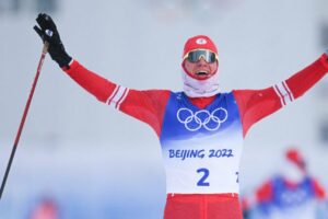 Александр Большунов стал трёхкратным олимпийским чемпионом