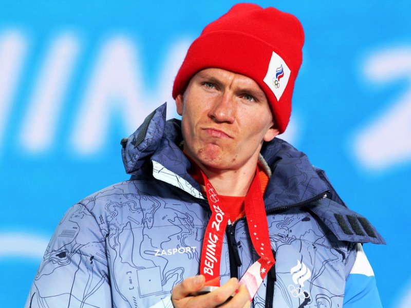 Александр Большунов надеется, что российские лыжники выступят на международных стартах в зимнем сезоне