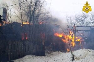 В Большом Полпино сгорел двухэтажный жилой дом. Обошлось без жертв