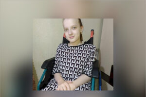 «Сокровенное желание»: тринадцатилетней девочке из Барнаула нужна инвалидная коляска